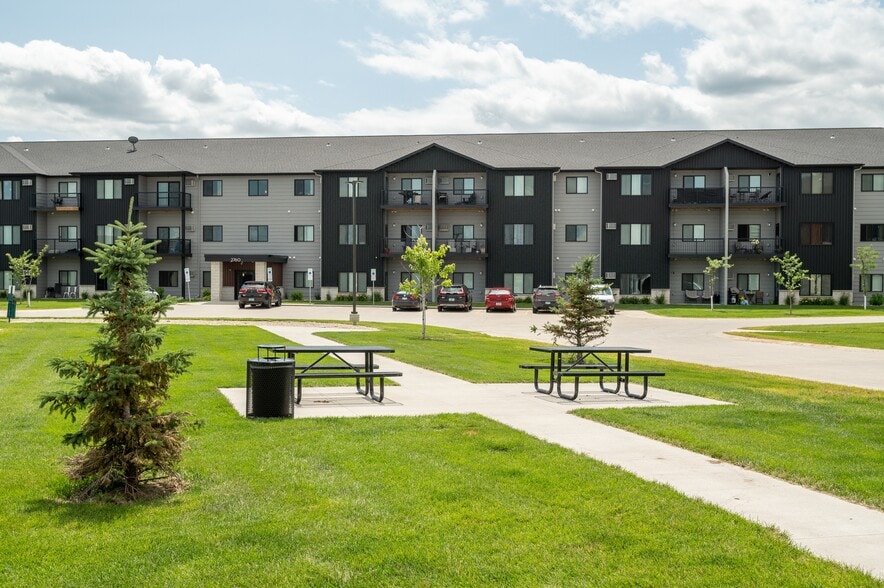 Mezzo Apartments Building - Mezzo Apartments