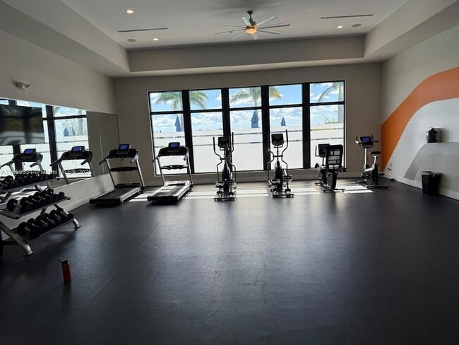 Building Photo - 945 NE 211th St