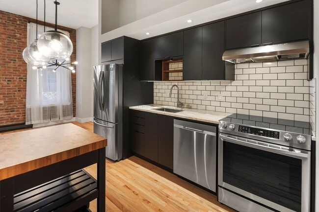 Building Photo - 75 South Main St