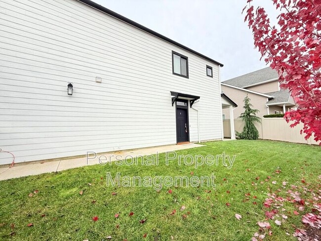 Building Photo - 16336 NE 21st St