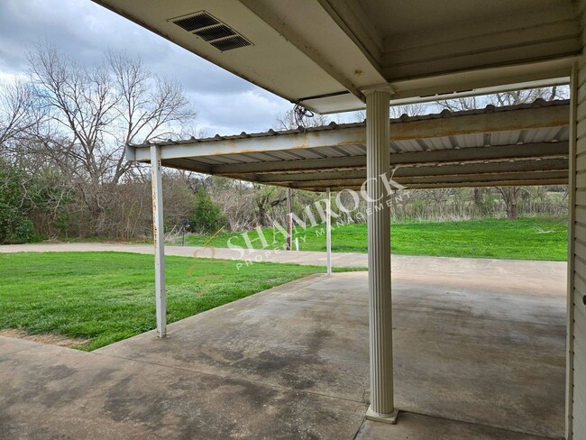 Building Photo - 2/2 Robinson ISD Duplex