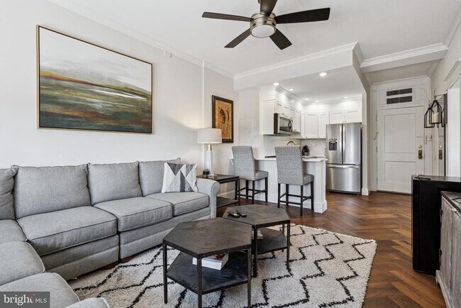 Building Photo - 1324 Locust St