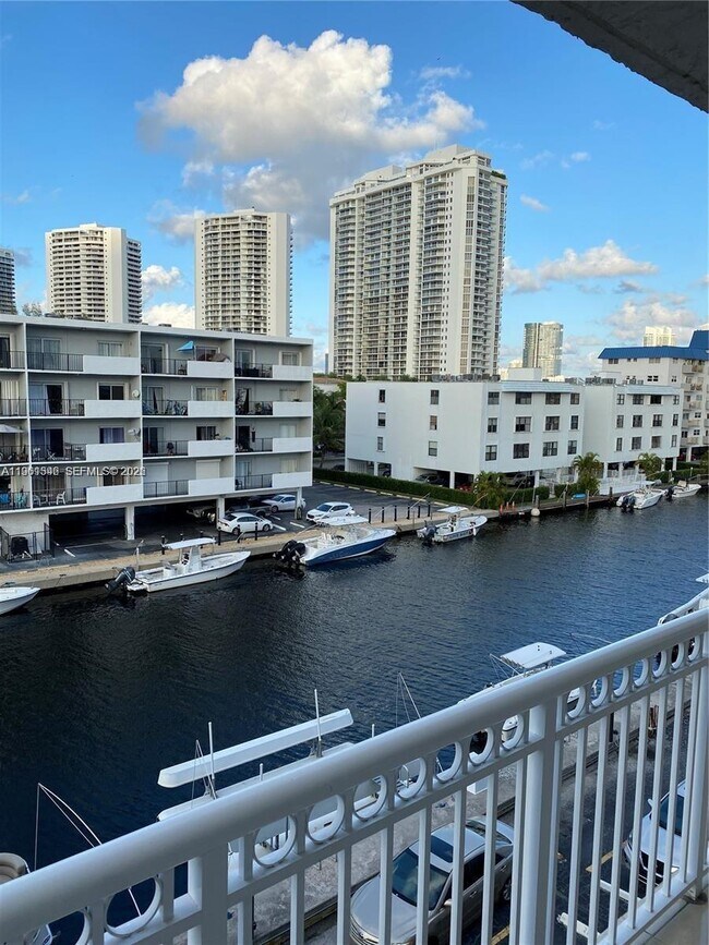 Building Photo - 3601 NE 170th St