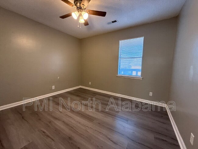 Building Photo - 4424 Torrance Dr NW