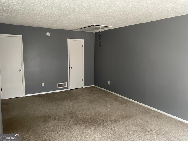 Building Photo - 4701 Flat Shoals Rd