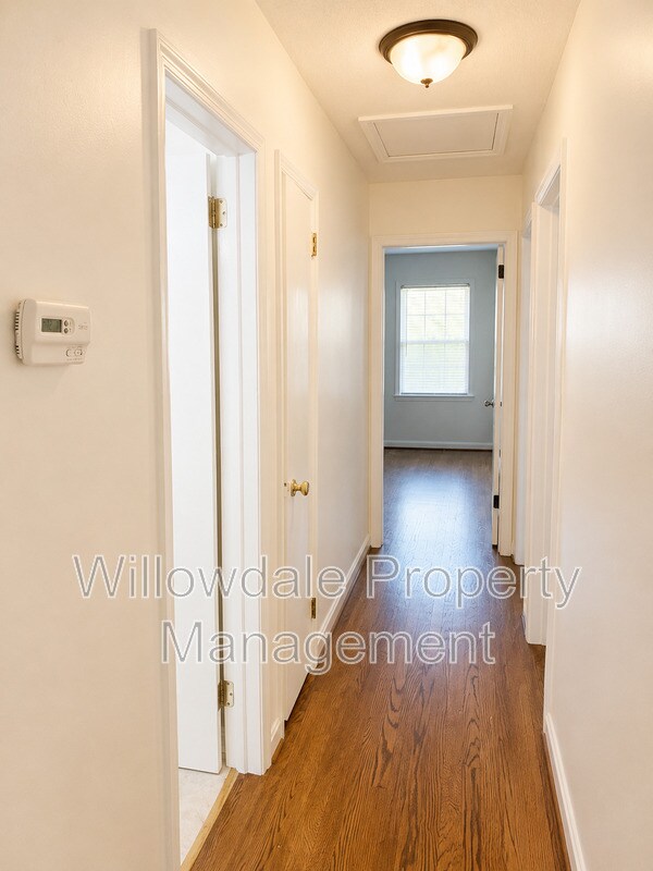 Building Photo - 2312 Sierra Dr