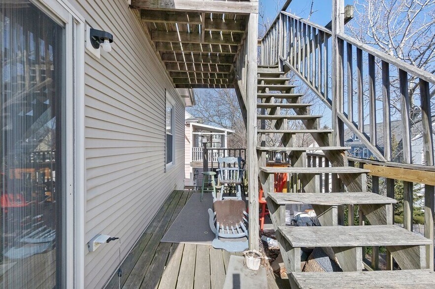 Building Photo - 287 Summit Ave