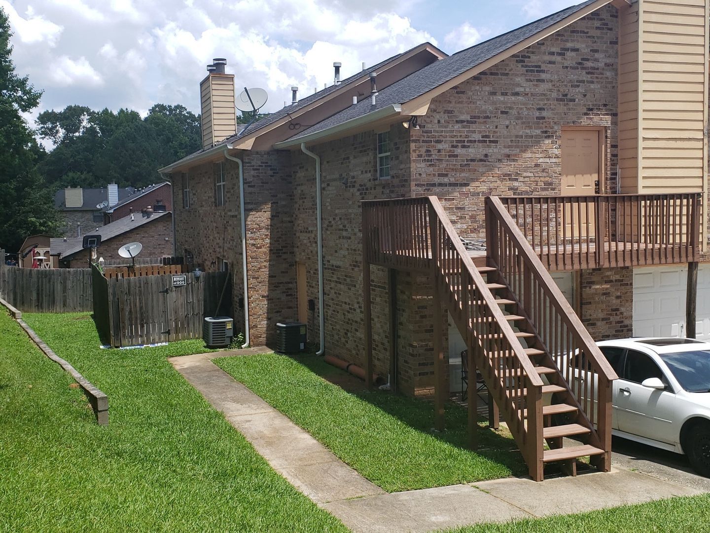 Building Photo - 5963 Thomas Ct