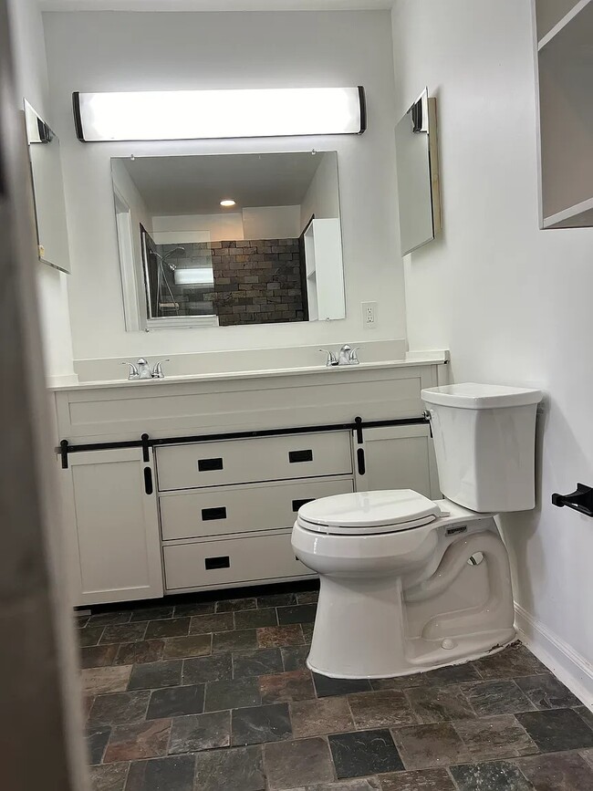 Building Photo - 2146 Golden Isle Ct