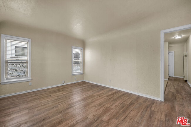 Building Photo - 3619 9th Ave