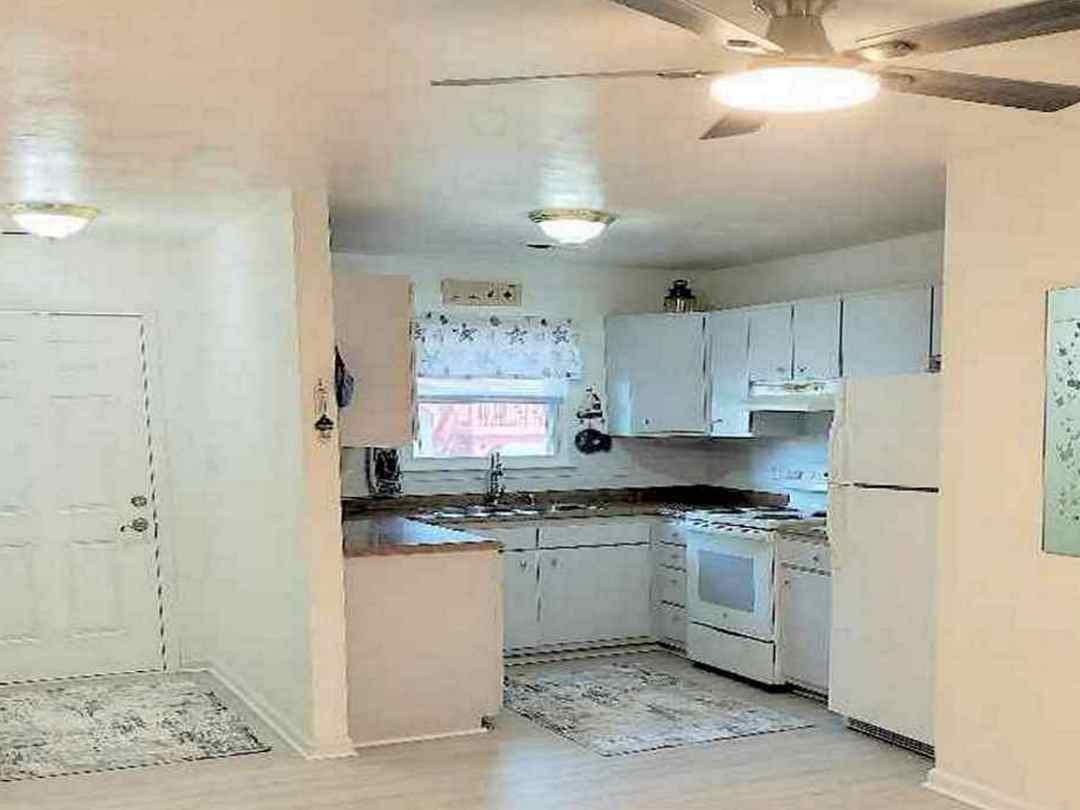 Building Photo - 500 Barberton Dr