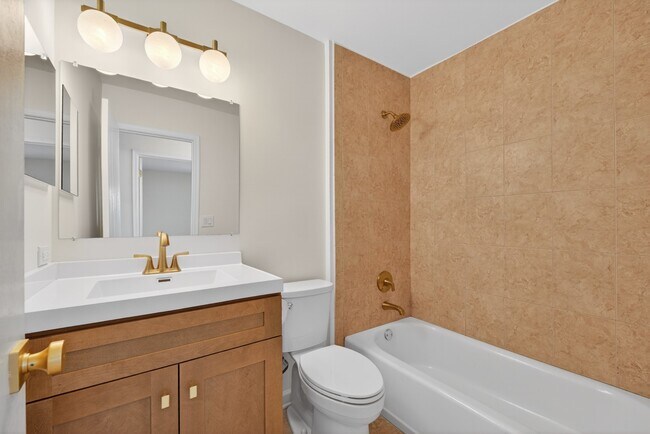 Building Photo - 2301 Providence Ct