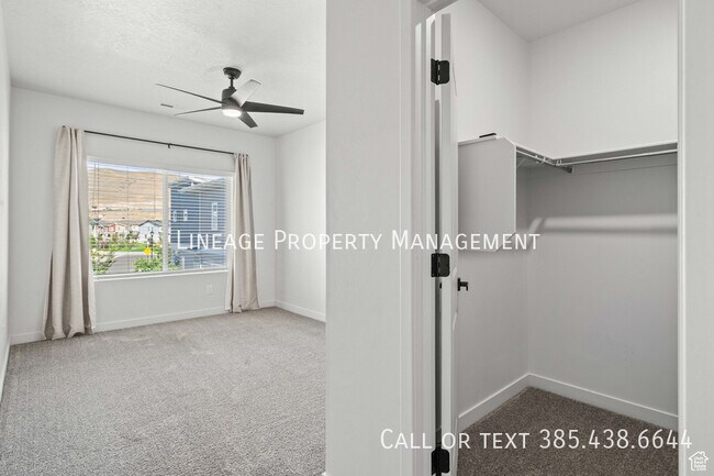 Building Photo - 15524 Trumpet Ln