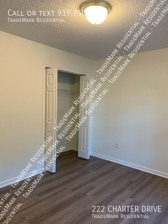 Building Photo - 222 Charter Dr