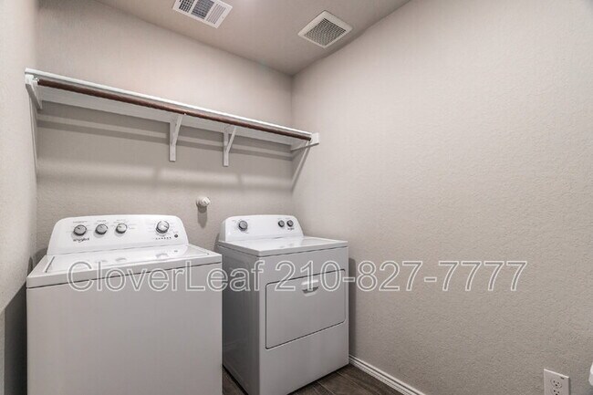 Building Photo - 266 Jaycen Ln