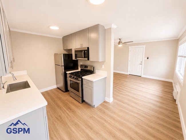 Interior Photo - Emerald Ave Apartments