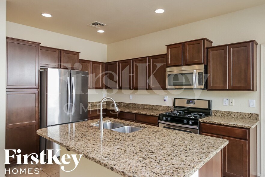 Building Photo - 3441 S Jacana Ln