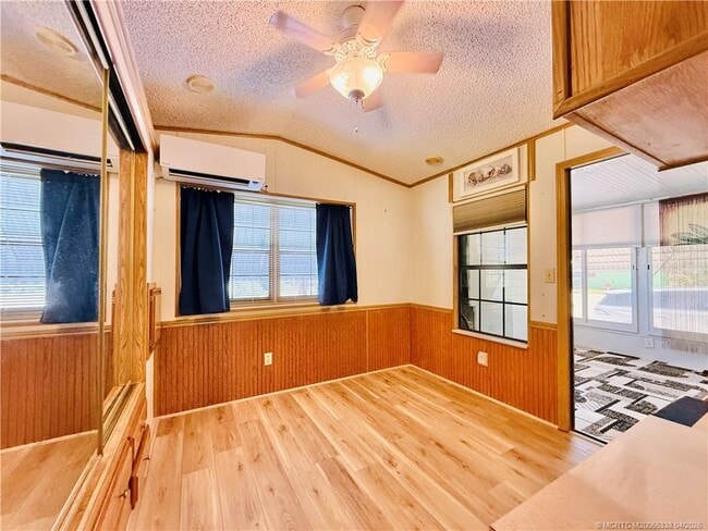 Building Photo - 10851 S Ocean Dr