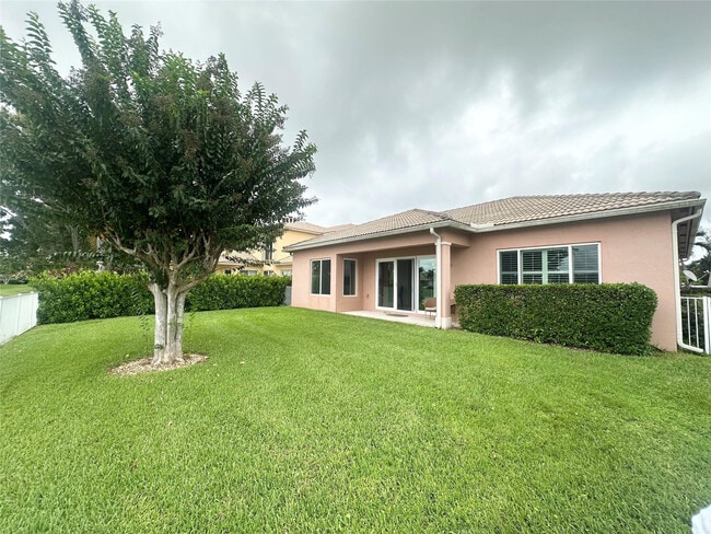 Building Photo - 6028 Santa Margarito Dr