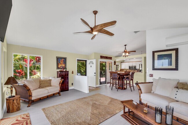 Building Photo - Pet Friendly, Fully Furnished Home in Keau...