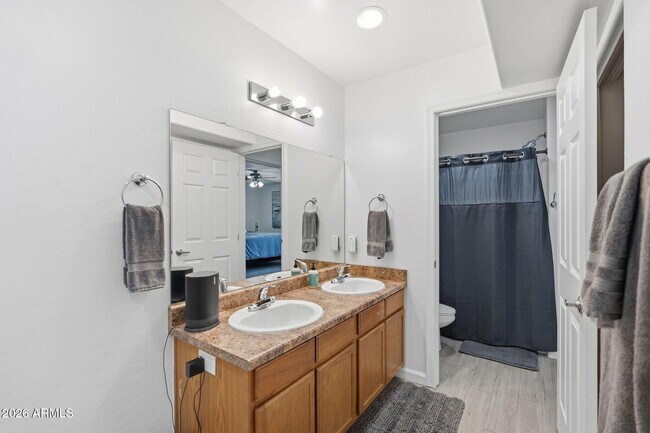 Building Photo - 2929 N 39th St