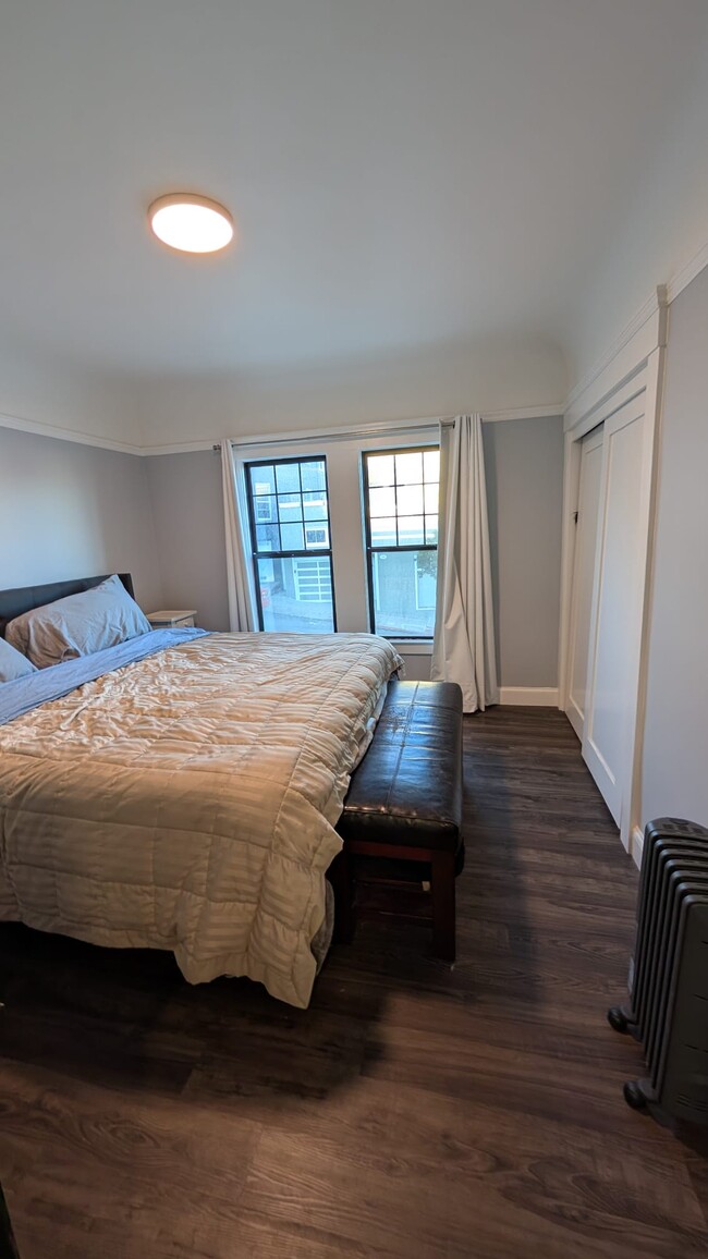 Main Bedroom - 1232 Cortland Ave