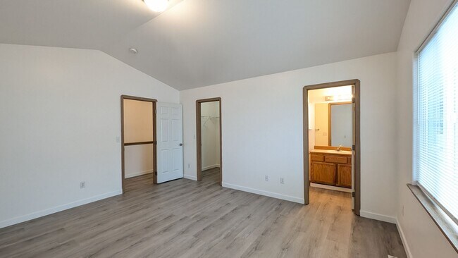 Building Photo - 2704 140th Pl SW