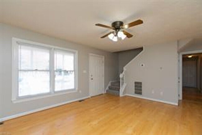 Building Photo - Call Sabrina at 757-767-0767 for more information