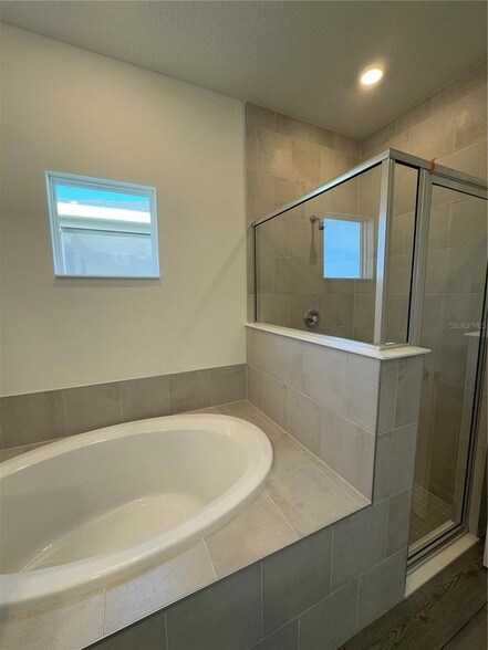 Building Photo - 4725 SW 83rd Lp