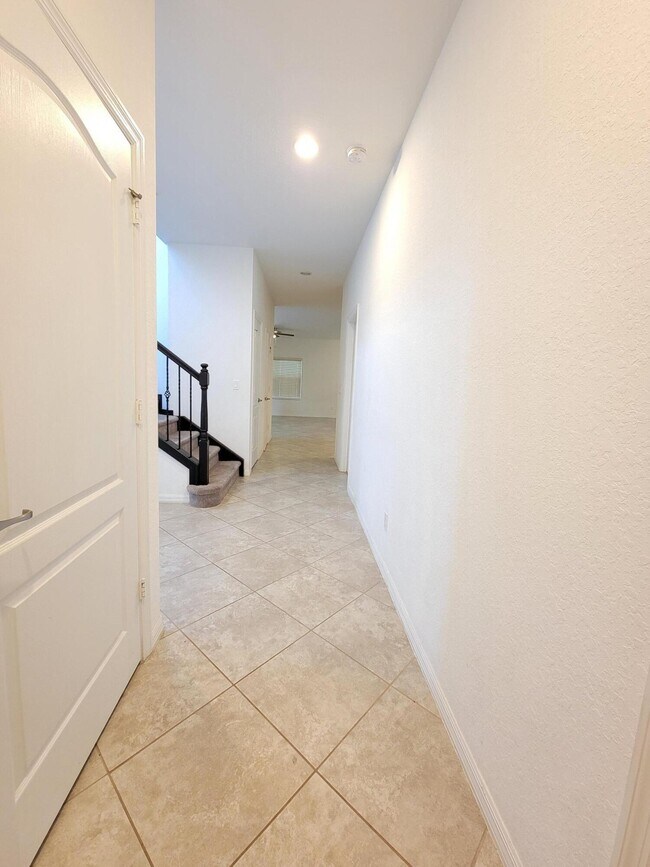 Building Photo - 183 Rudder Cay Way