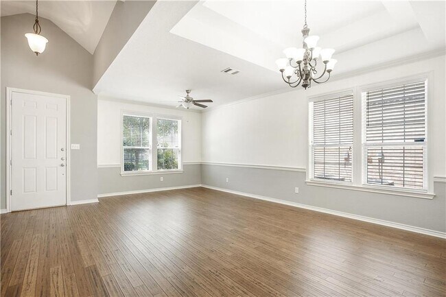 Building Photo - 2824 Mission Tejas Dr