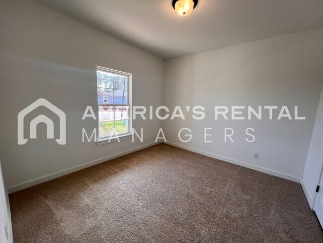 Building Photo - New Construction Home for Rent in Robertsdale, AL!!!