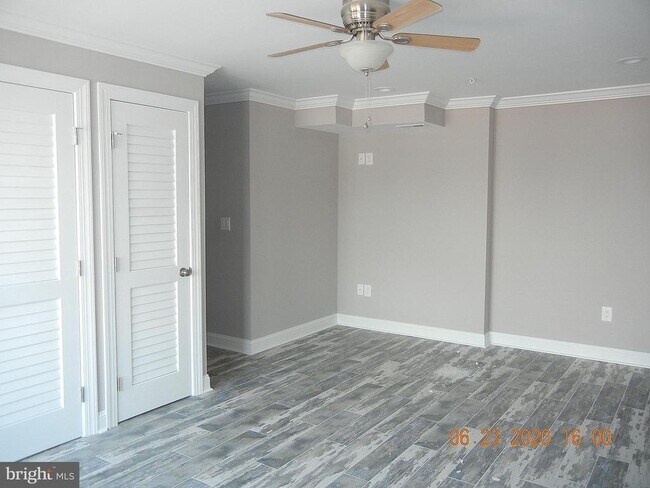 Building Photo - 2700 S 10th St