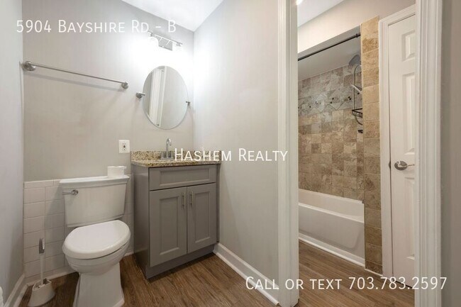 Building Photo - 5904 Bayshire Rd