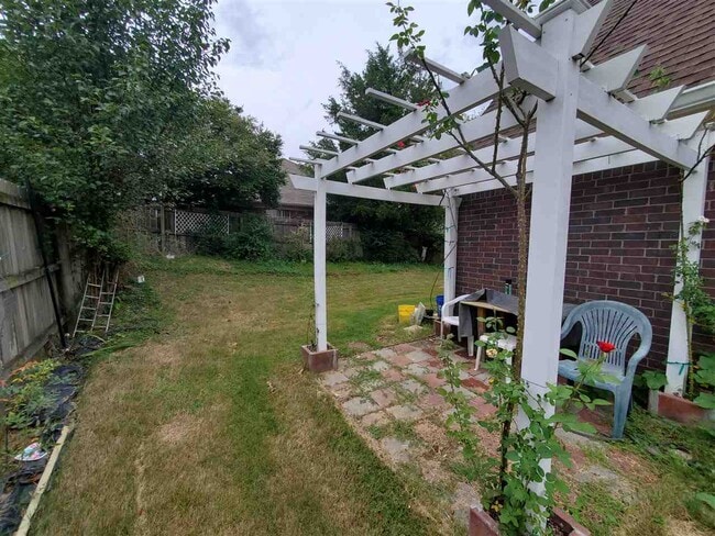 Building Photo - 9547 Daly Dr