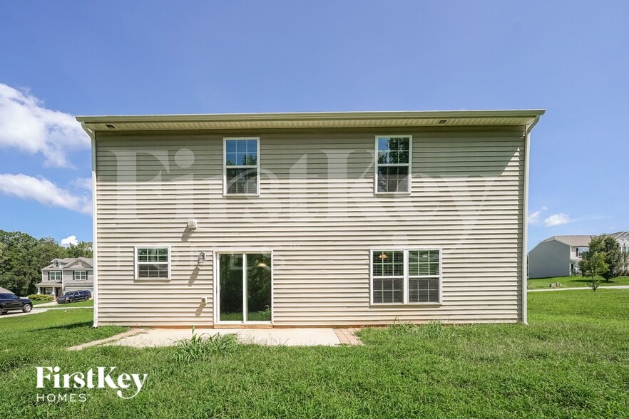Building Photo - 227 Sawyer Ln