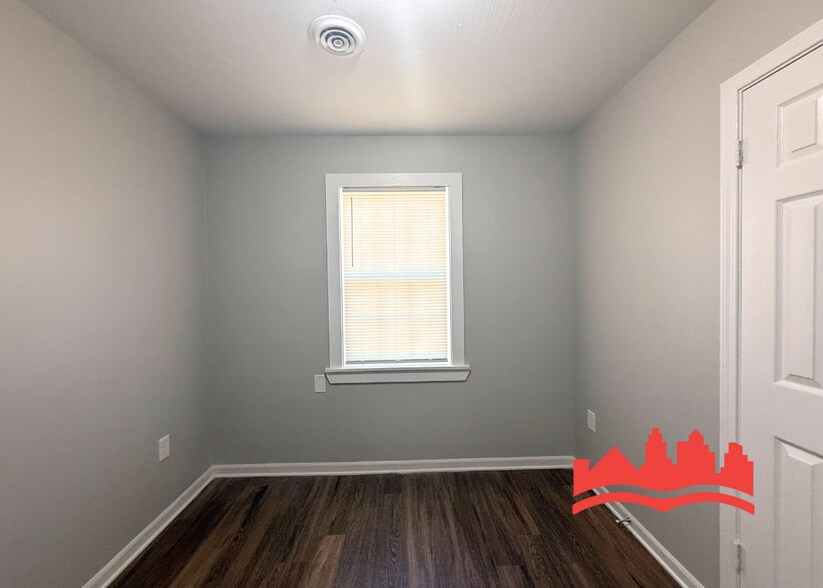 Building Photo - 745 Margie Dr