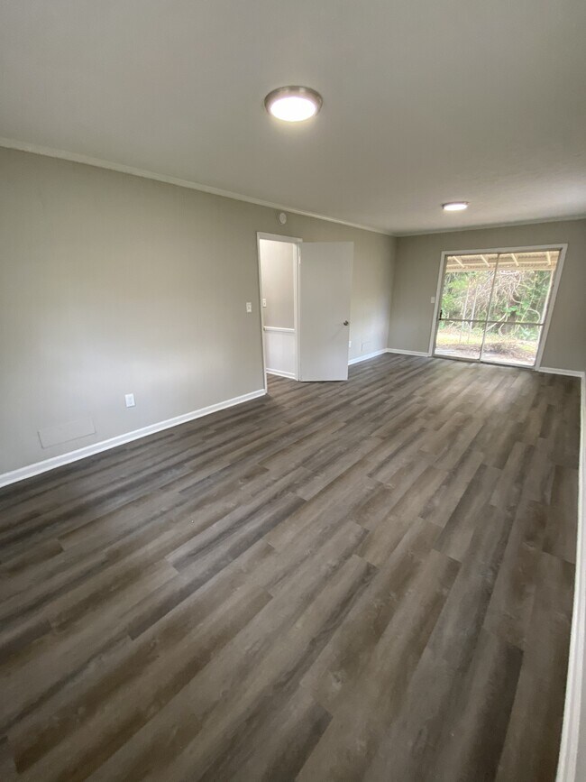 Building Photo - 4253 Ridgefield Ct