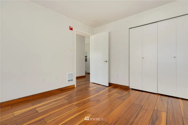 Bedroom 2 - 321 10th Ave S