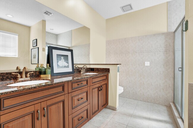 Building Photo - 468 Marbella Dr