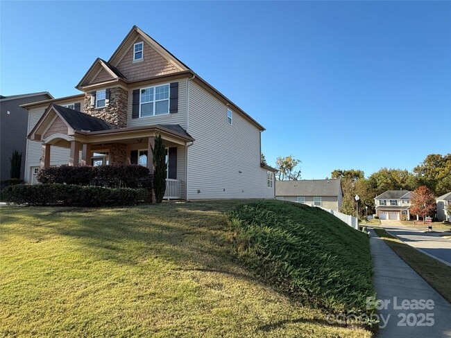 Building Photo - 109 Community Park Ln