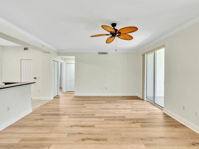 Building Photo - 1405 Renaissance Way