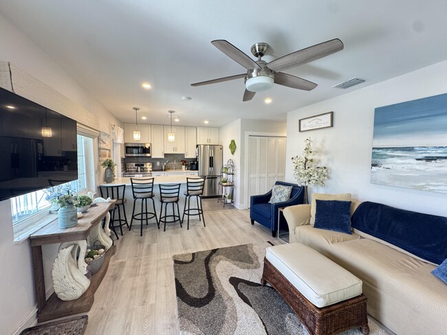 Building Photo - 5505 N Ocean Blvd