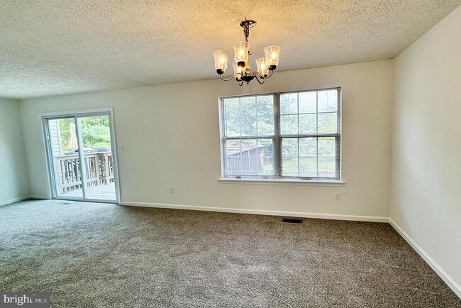 Building Photo - 1520 Murray Pl