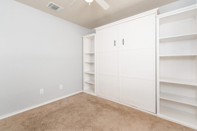 Building Photo - 4831 Rosaline Dr