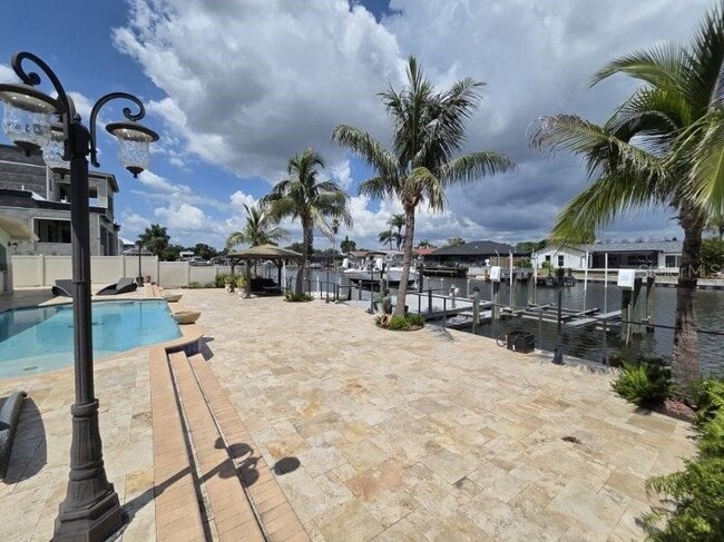 Building Photo - 3927 E Eden Roc Cir