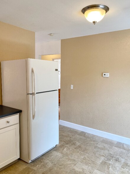 Building Photo - 2747 Leisure Dr