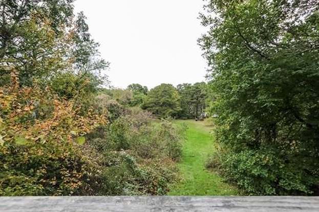 Building Photo - 13 Great Hill Rd