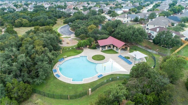 Building Photo - 511 Hoot Owl Ln S