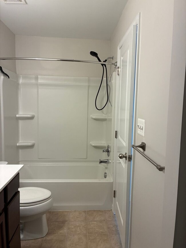 Building Photo - Beautiful 2019 End-of-Group Townhome – 3 Bed, 2 Bath, 1-Car Garage